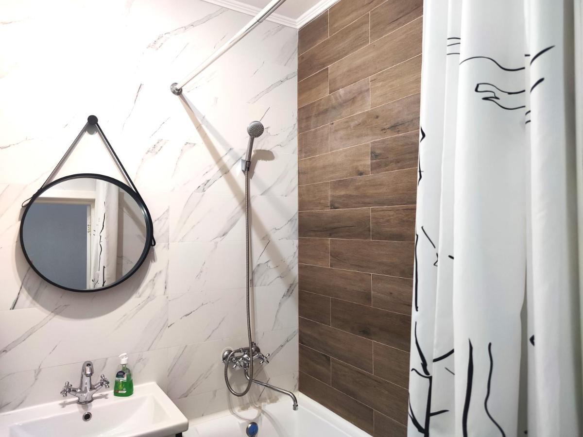 Loftik Apartments Shevchenko Street Alma-Ata Exteriör bild